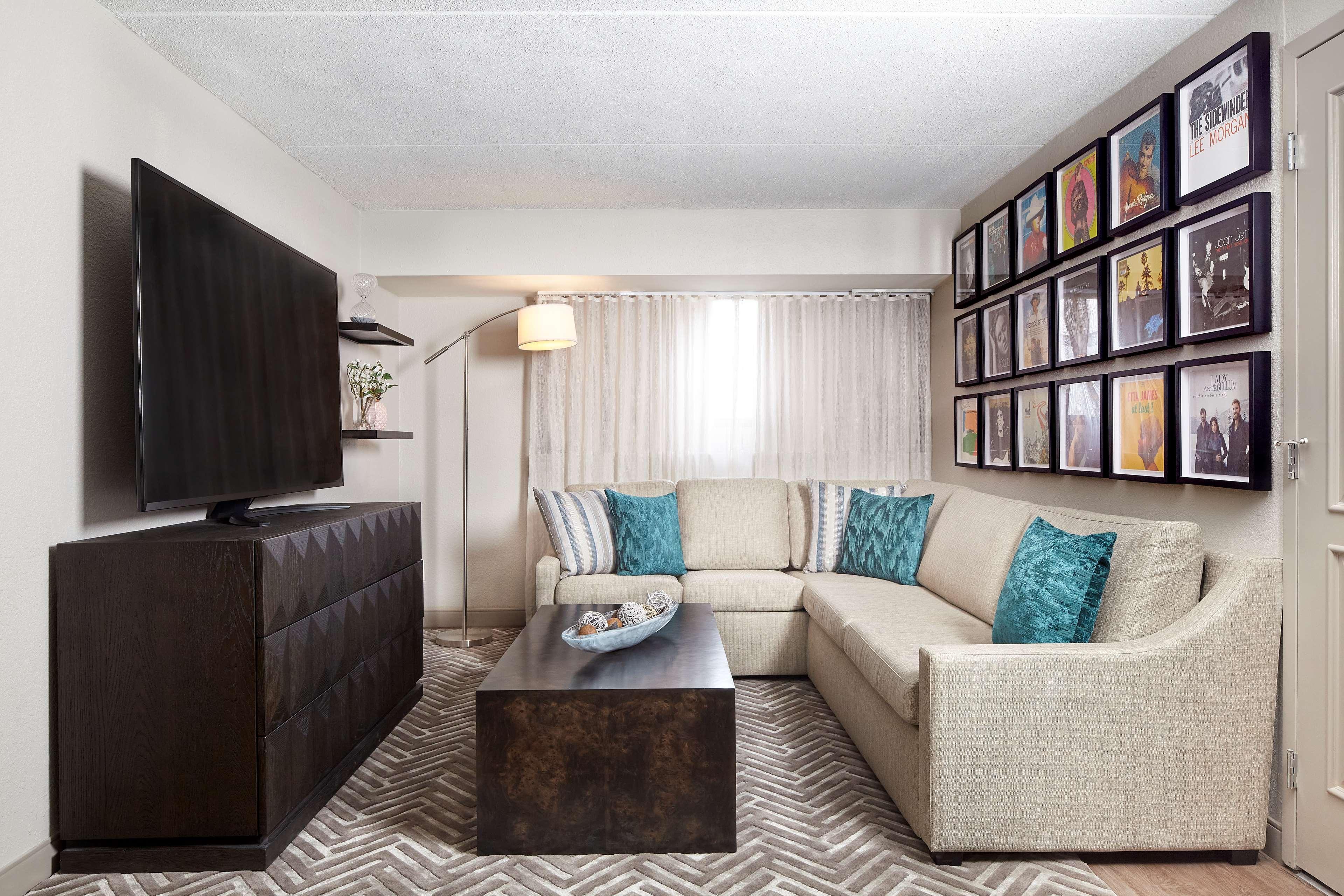 Doubletree Suites By Hilton Nashville Airport Экстерьер фото
