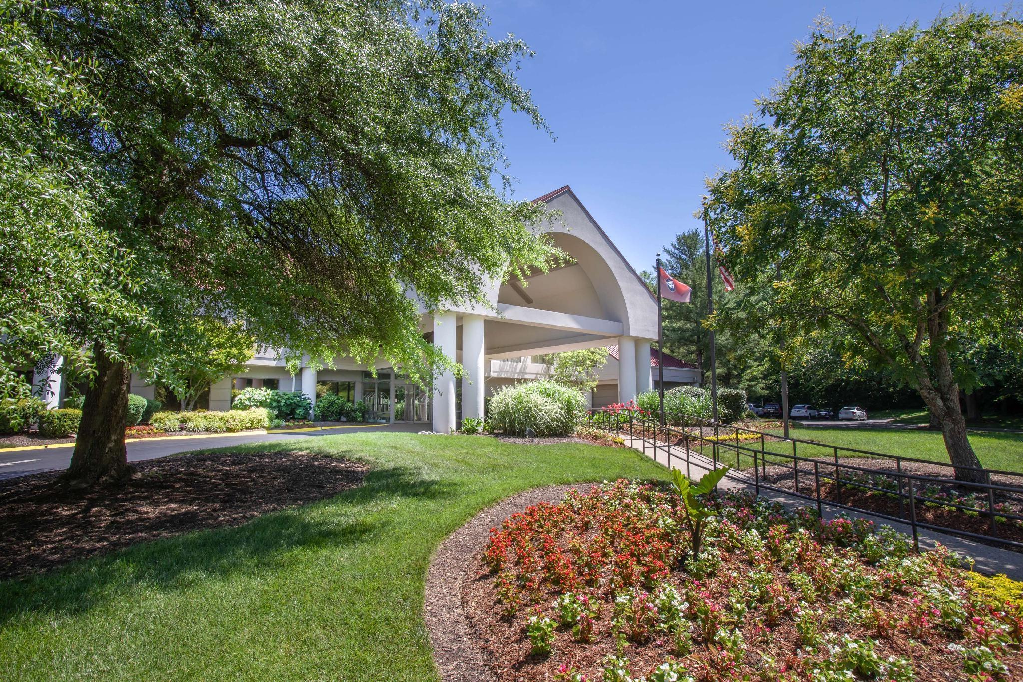 Doubletree Suites By Hilton Nashville Airport Экстерьер фото