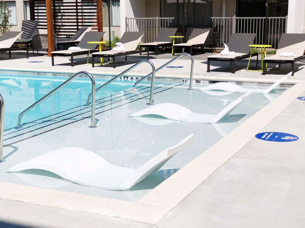 Doubletree Suites By Hilton Nashville Airport Экстерьер фото