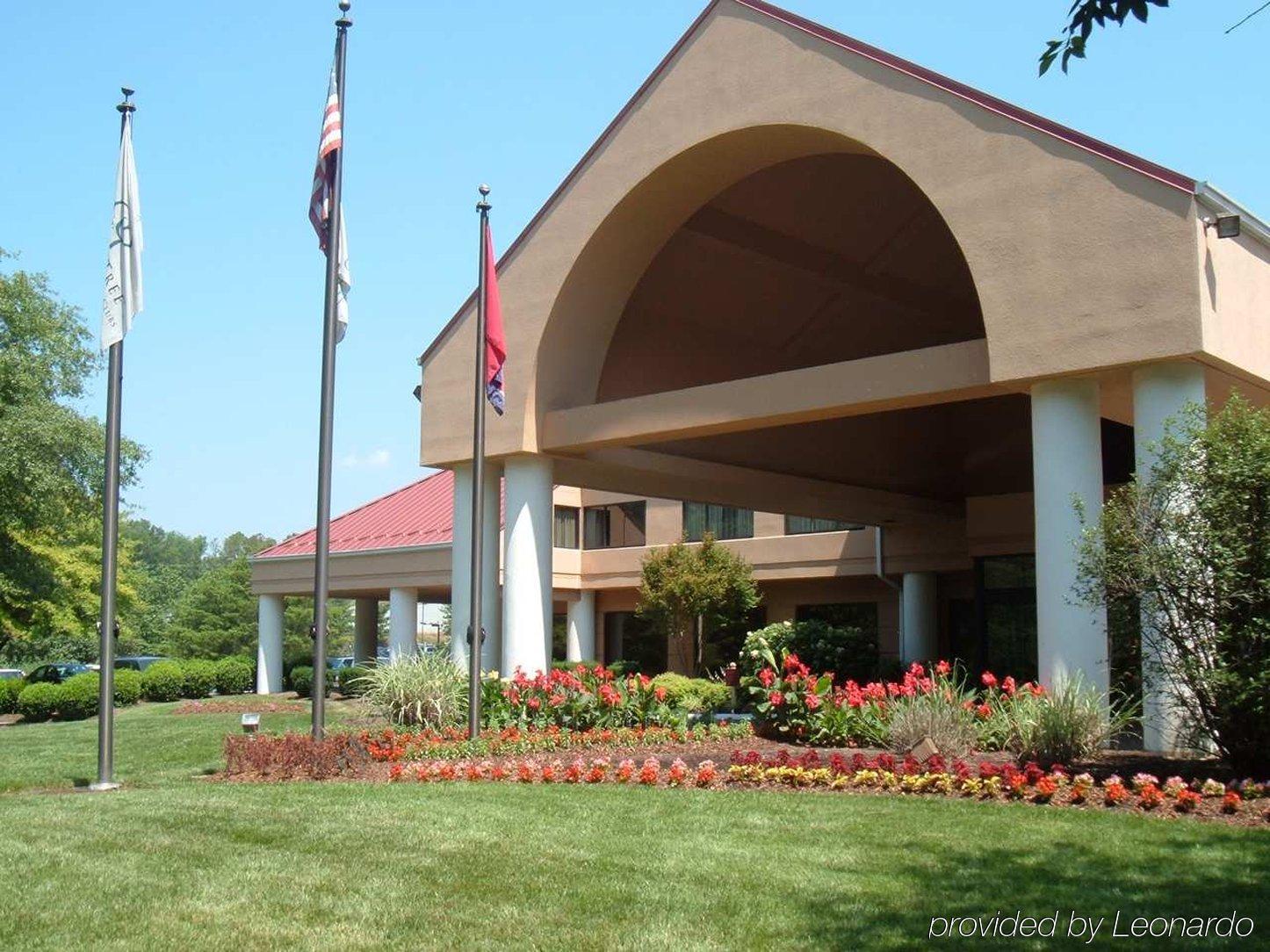 Doubletree Suites By Hilton Nashville Airport Экстерьер фото