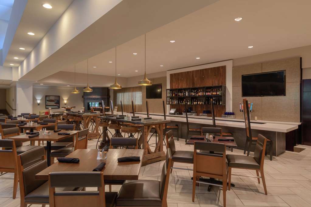Doubletree Suites By Hilton Nashville Airport Ресторан фото